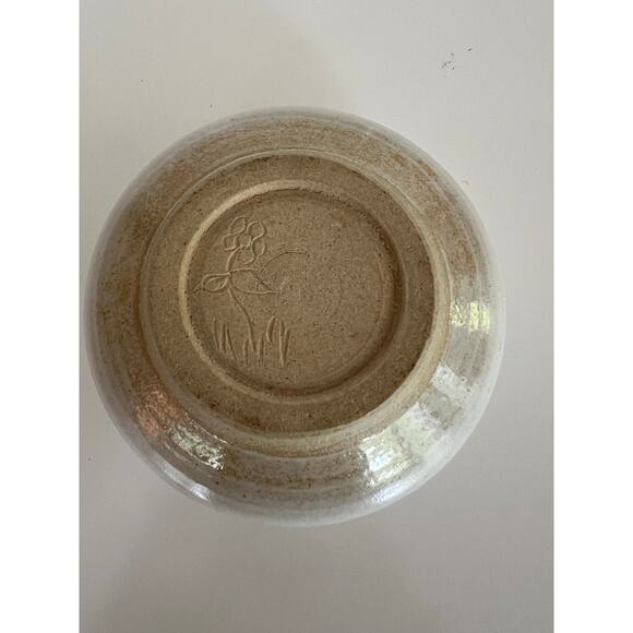 Handmade Studio Pottery Small Bud Vase Signed with Flower JL - Picture 4 of 6